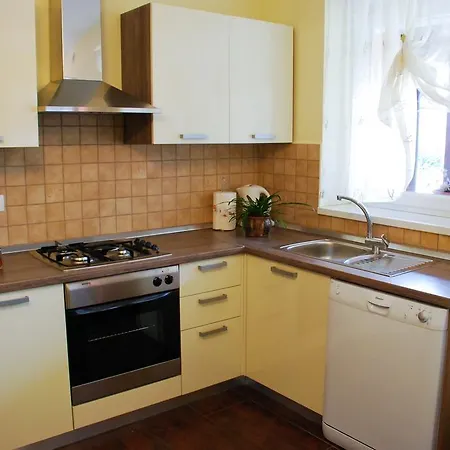 Πανσιόν Garden House 3*