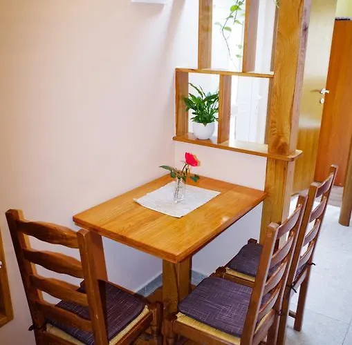 Garden House 3*
