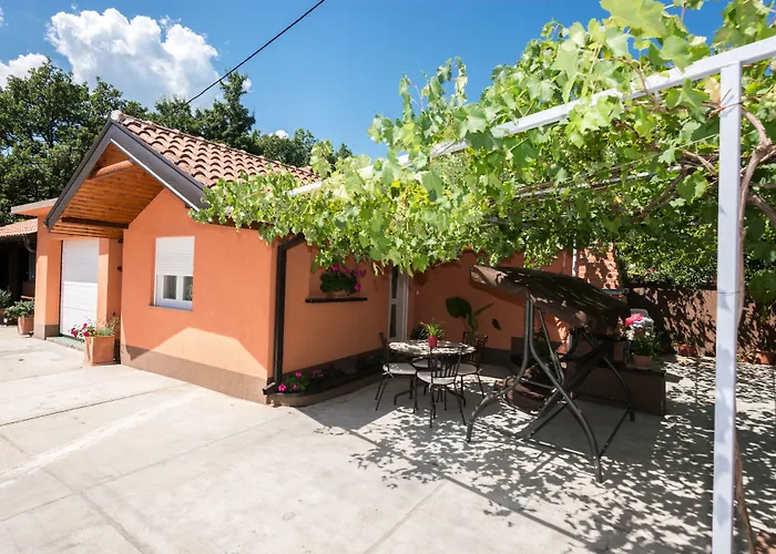 Garden House Pensjonat 3*