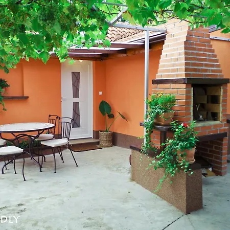 Garden House 3* 마툴지