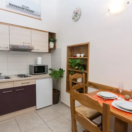 게스트하우스 Garden House 3*