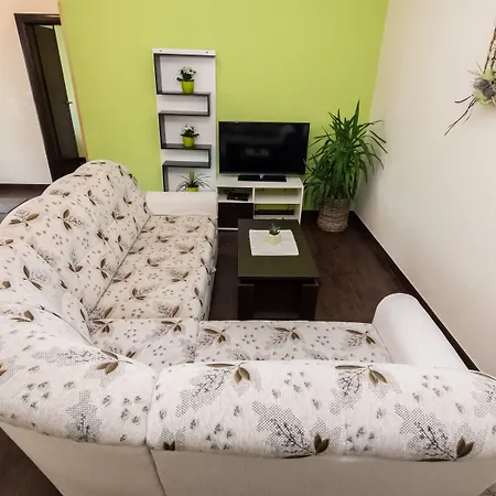 게스트하우스 Garden House 3*