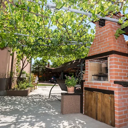 게스트하우스 Garden House 3*