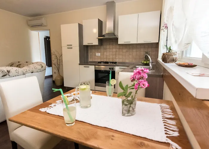 Garden House 3*